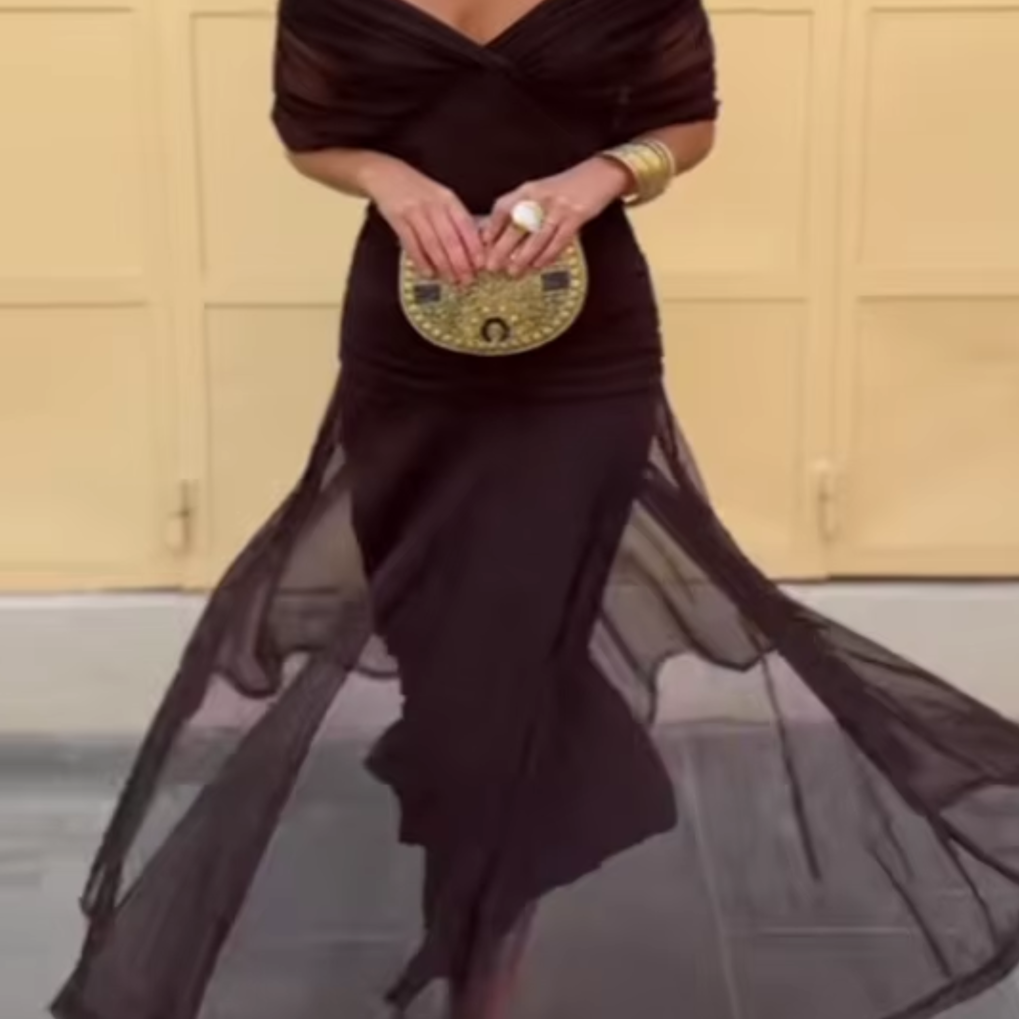 Louise | Rochie Maxi de Seară Elegantă cu Decolteu în V