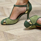 Taviana | Pantofi din lac cu barete în T și vârf închis